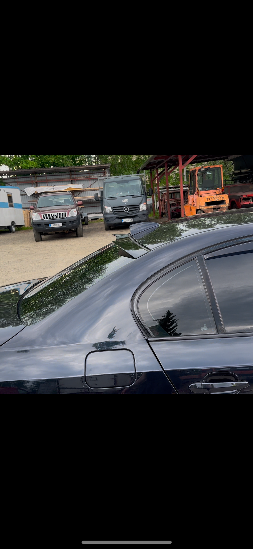 BMW E60 takalasin ikkunan ylä lippa